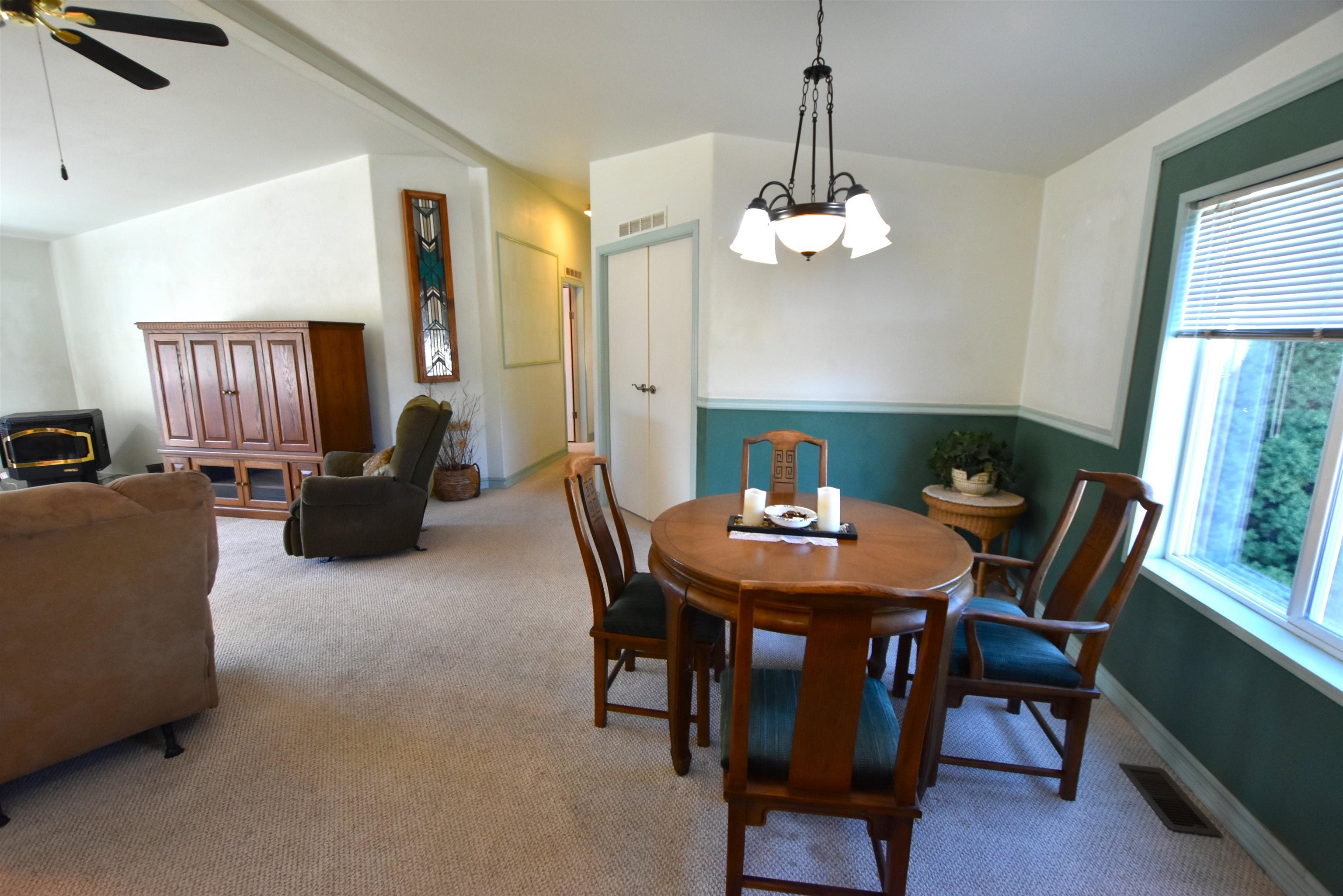 10908 Apache Road Montague, CA 96064 - Photo 9 of 48 Gallery Image 9