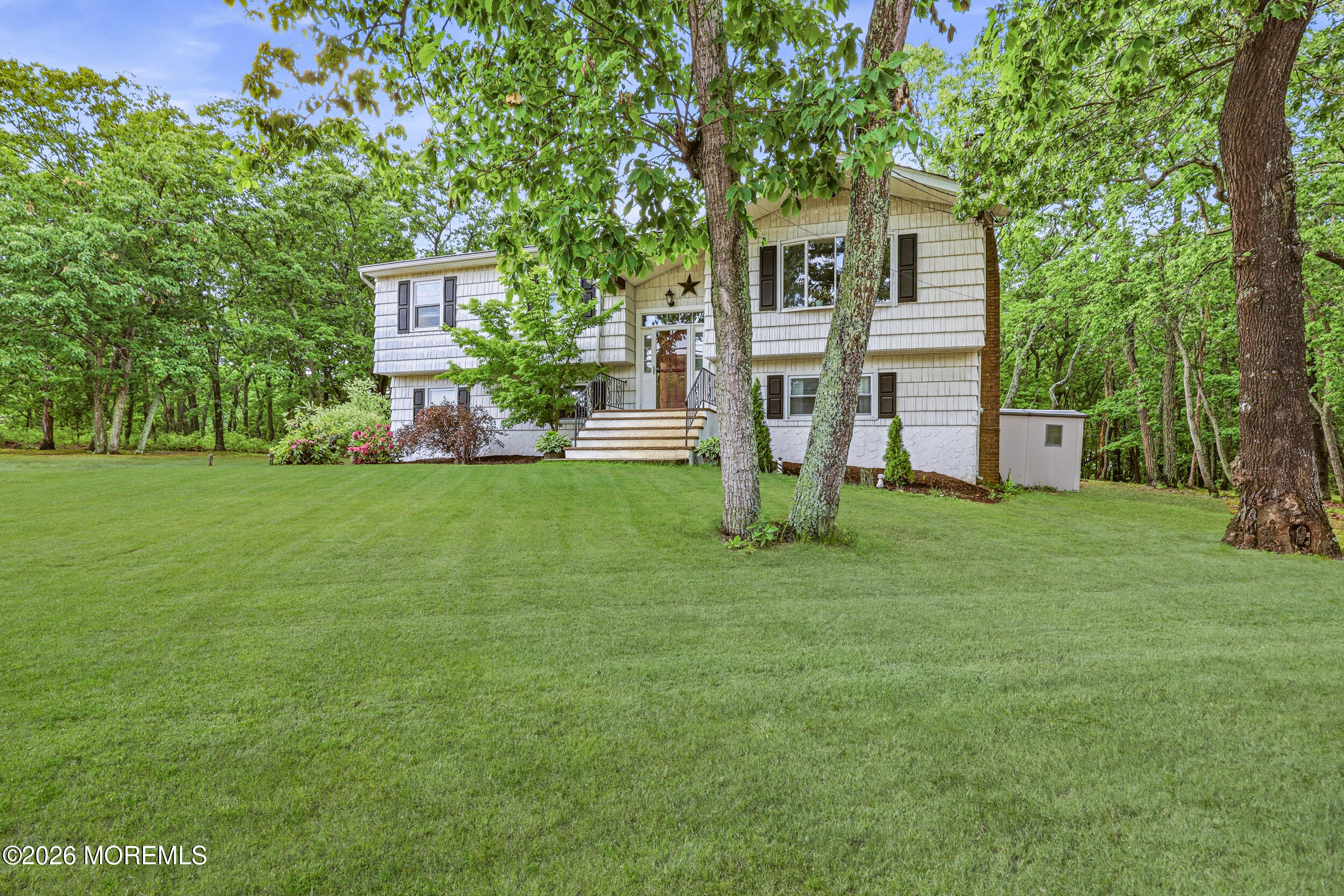 910 Woodlane Road Jackson, NJ 08527 - Photo 3 of 40 3_910_woodlane_rd_003
