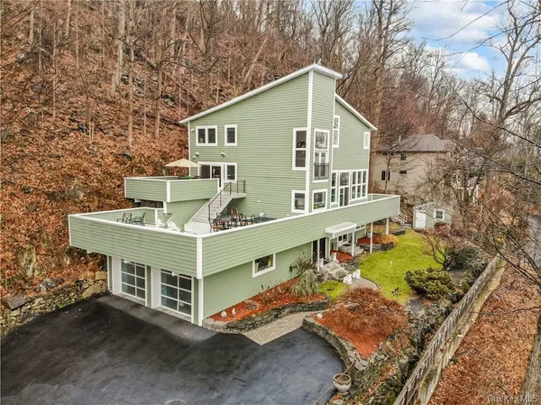 $1,575,000 | 910 Rte 9W, Nyack, NY 10960