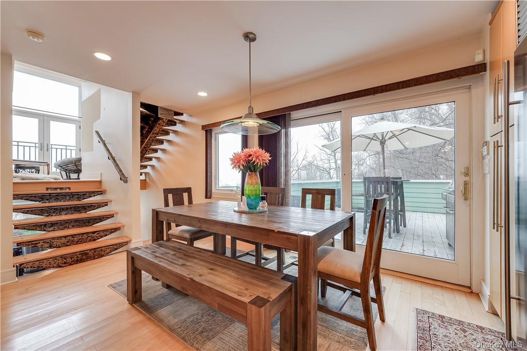 910 Rte 9W Nyack, NY 10960 - Photo 16 of 36 Breakfast Area