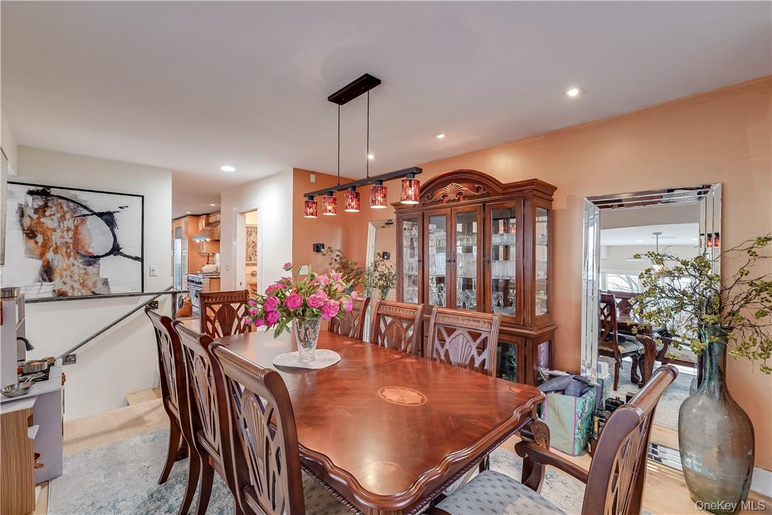 910 Rte 9W Nyack, NY 10960 - Photo 20 of 36 Foraml Dining Room