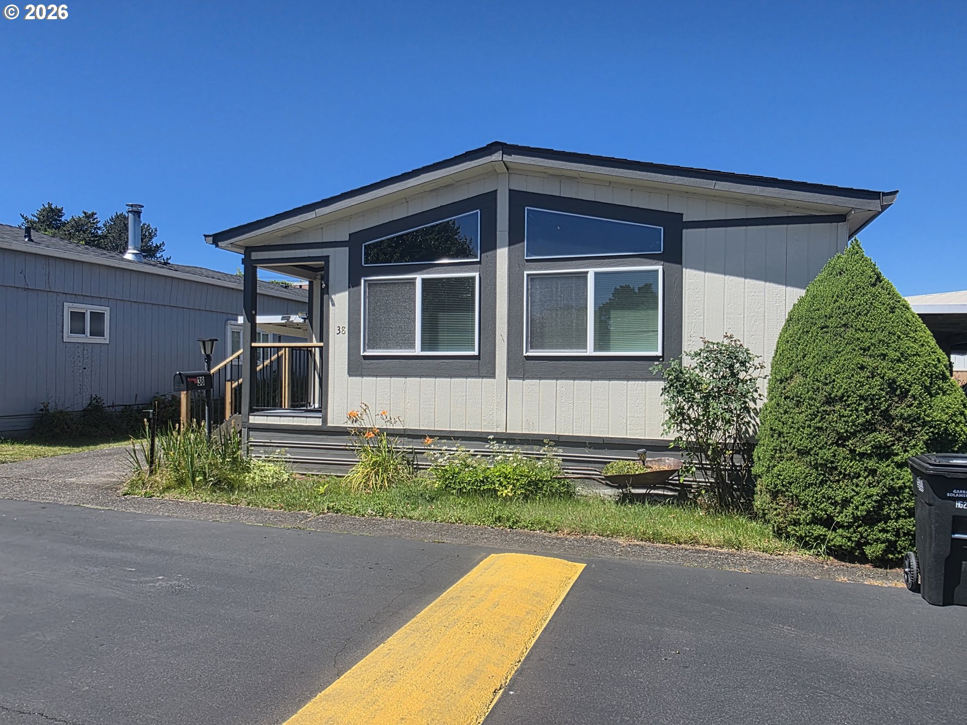 1901 Southeast Minter Bridge Road, Unit 38 Hillsboro, OR 97123 - Photo 2 of 16