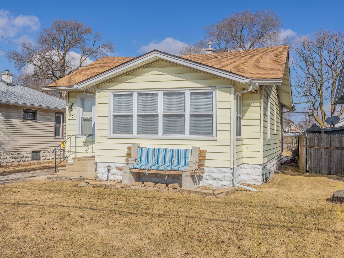 203 Bruce Road Lockport, IL 60441 - Photo 2 of 14