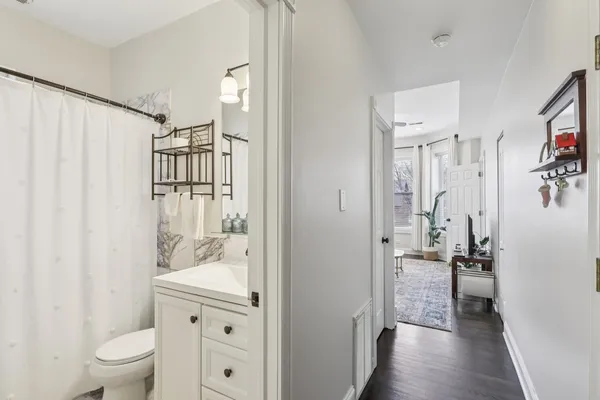 $299,900 | 1712 North Washtenaw Avenue, Unit 2F, Chicago, IL 60647