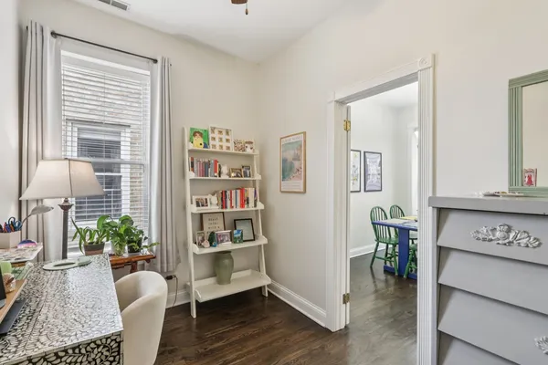 $299,900 | 1712 North Washtenaw Avenue, Unit 2F, Chicago, IL 60647