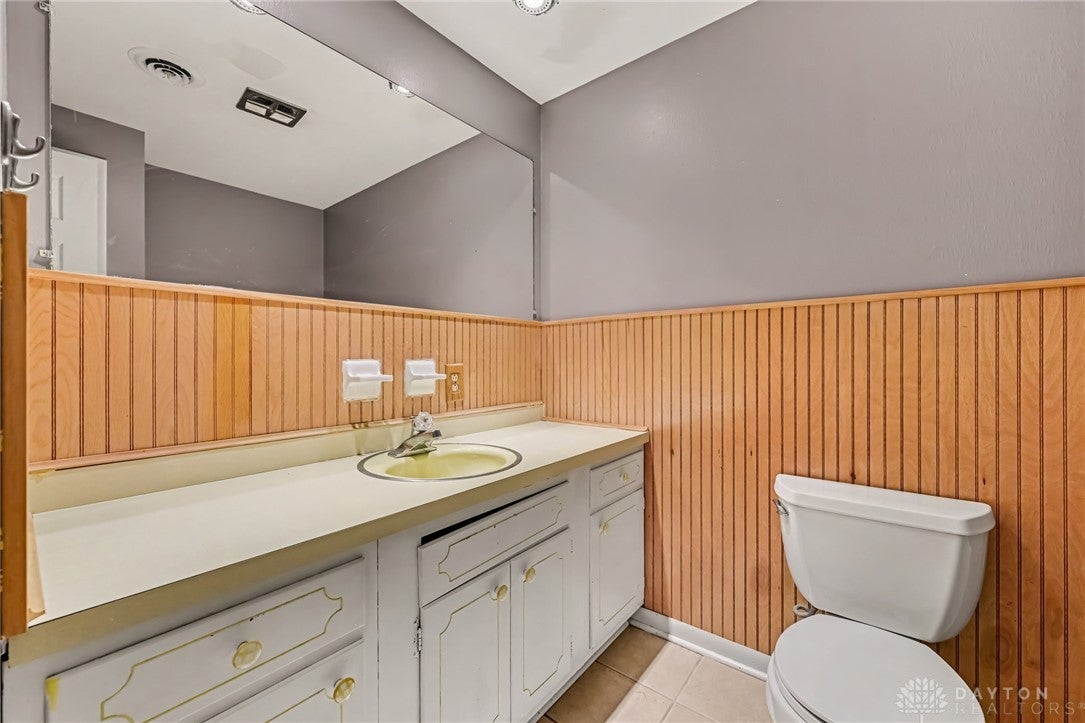 2786 Kemp Road Dayton, OH 45431 - Photo 19 of 37 Gallery Image 19
