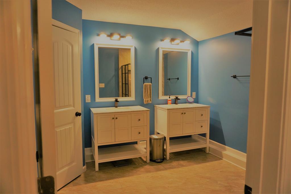 3720 Claymore Road Columbus, GA 31907 - Photo 17 of 27 MASTER BATH
