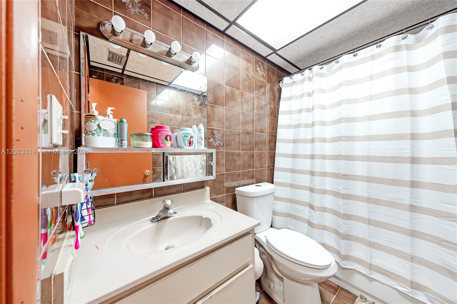 175 East 45th Street Hialeah, FL 33013 - Photo 35 of 39