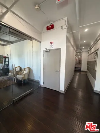 $1,095 | 738 New Hampshire Avenue, Unit 104, Los Angeles, CA 90005