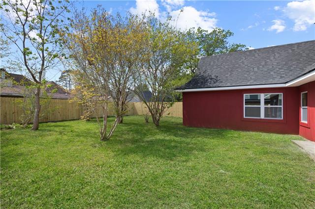 1820 Kings Row Slidell, LA 70461 - Photo 20 of 27