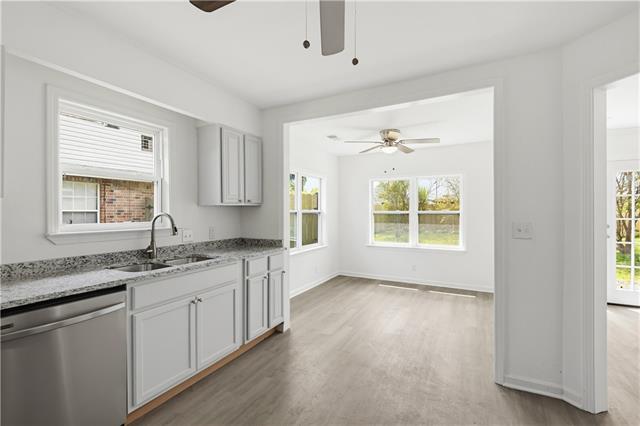 1820 Kings Row Slidell, LA 70461 - Photo 6 of 27