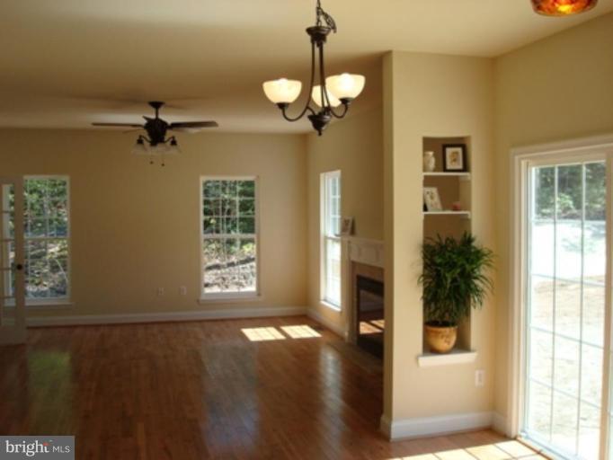 12545 Kent Road King George, VA 22485 - Photo 2 of 30 Family Room