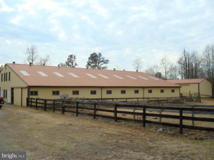12545 Kent Road King George, VA 22485 - Photo 28 of 30 Stable