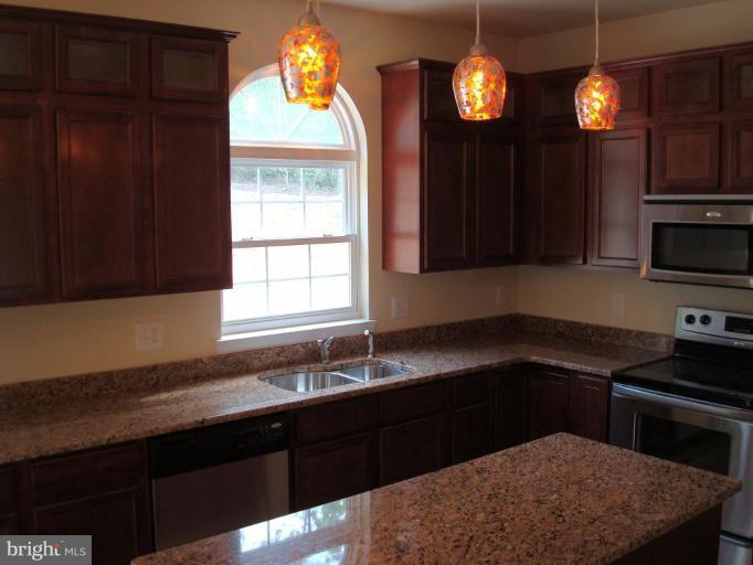 12545 Kent Road King George, VA 22485 - Photo 7 of 30 Kitchen