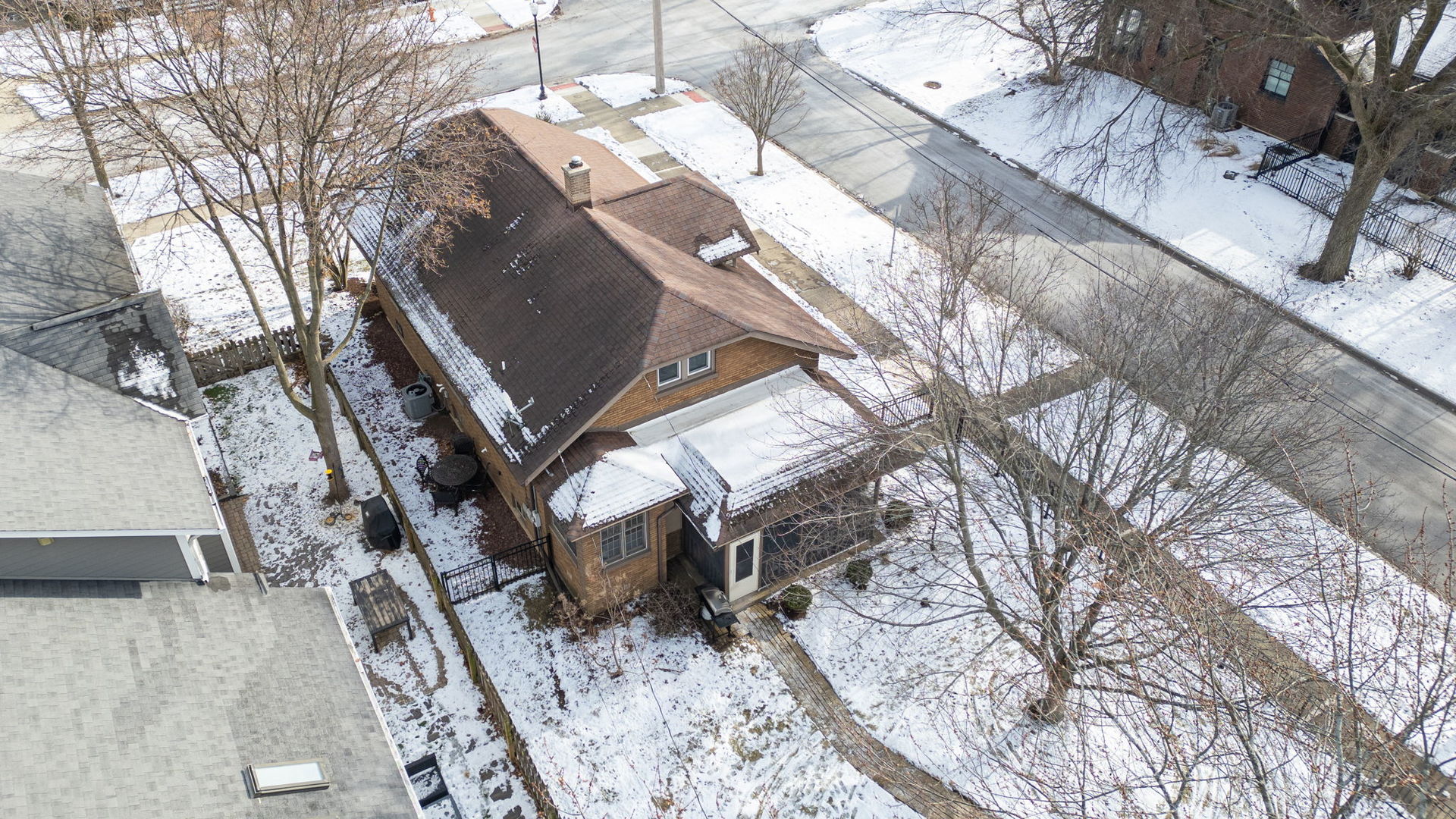 603 North Brainard Street Naperville, IL 60563 - Photo 36 of 44 a backyard of a house with large trees