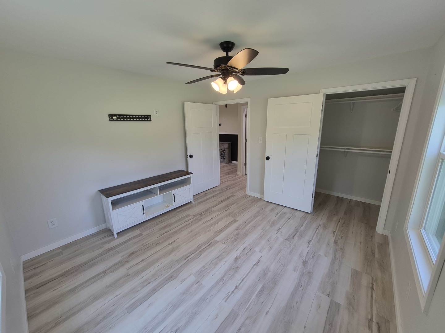 509 West Maple Street Buckner, IL 62819 - Photo 17 of 20 Gallery Image 17