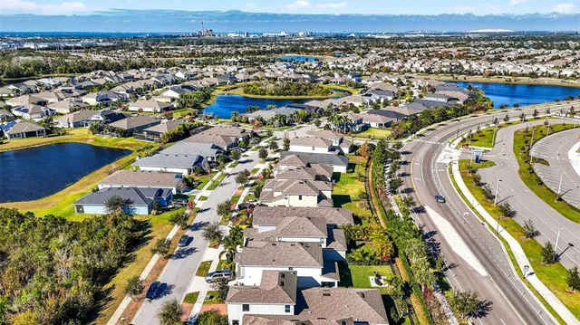 $479,000 | 5516 Silver Sun Drive, Apollo Beach, FL 33572