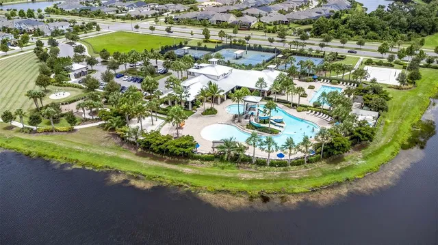 $479,000 | 5516 Silver Sun Drive, Apollo Beach, FL 33572