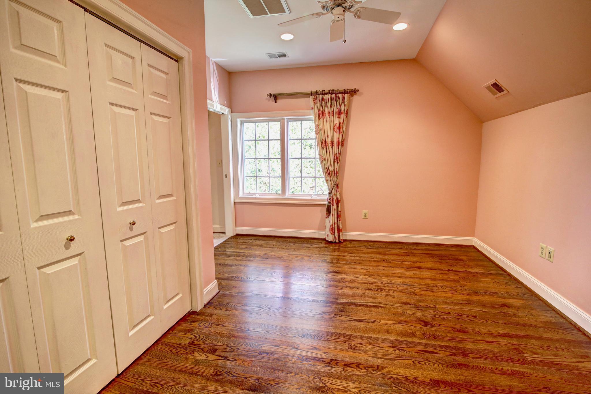 37282 Mountville Road Middleburg, VA 20117 - Photo 19 of 30 Sitting Room/Bedroom