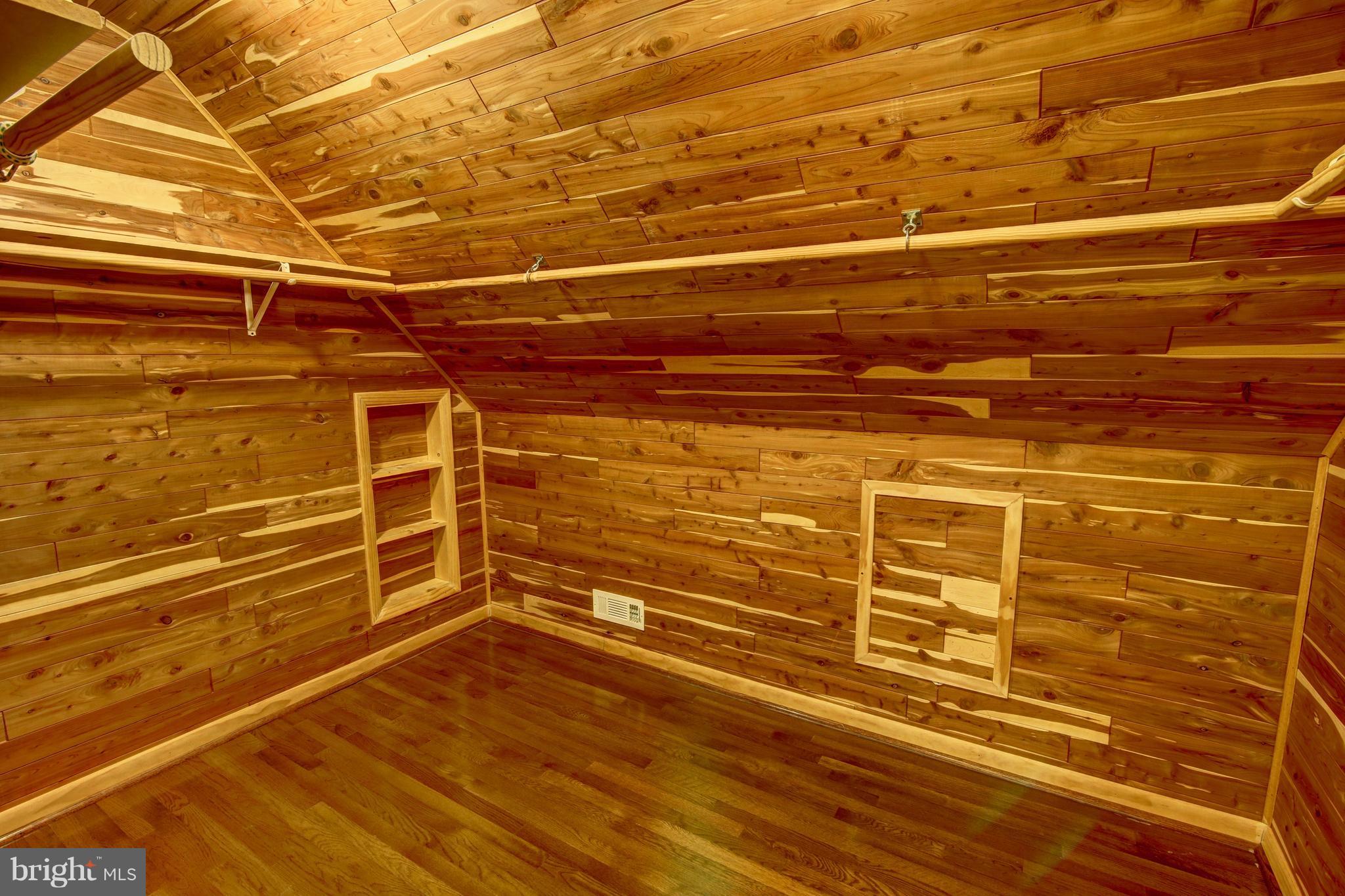 37282 Mountville Road Middleburg, VA 20117 - Photo 21 of 30 Cedar Closet