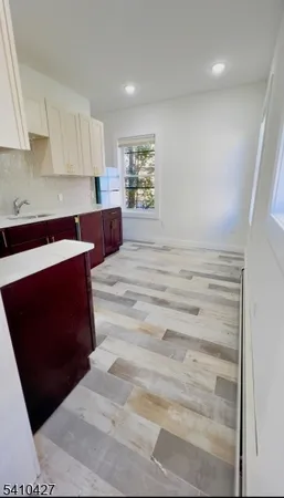 $2,000 | 8 Pennsylvania Avenue, Unit 1, Newark, NJ 07102