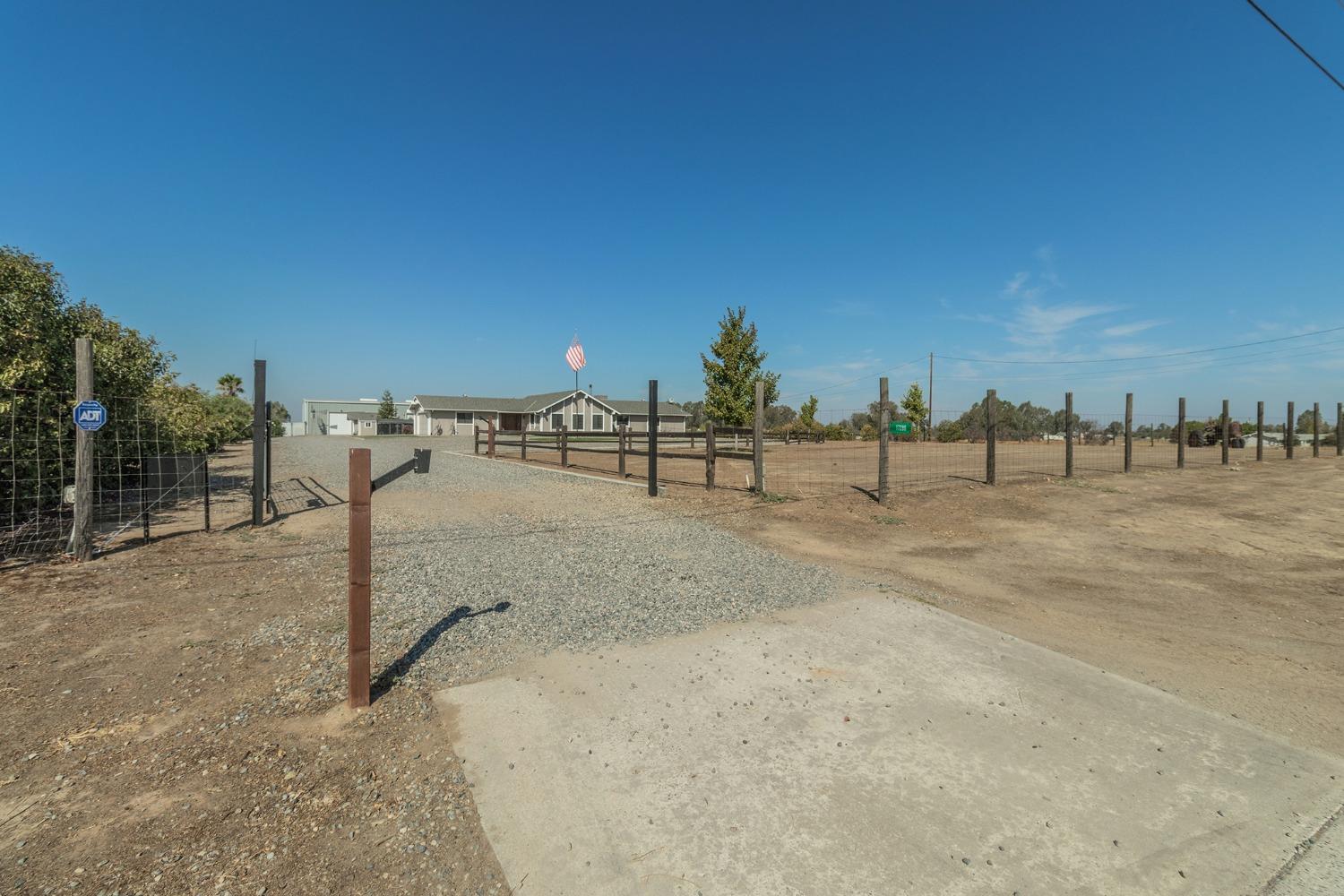 17286 Anaconda Road Madera, CA 93636 - Photo 38 of 47 Gallery Image 38