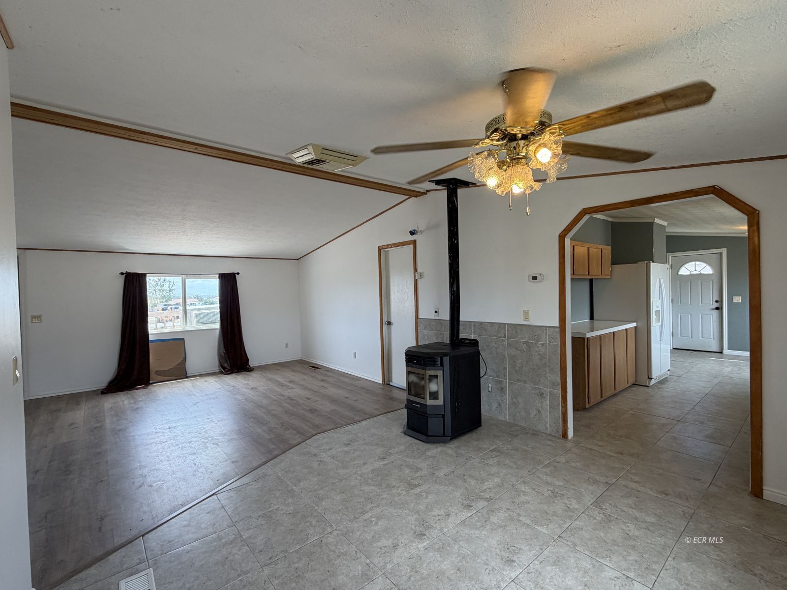 897 Lovelock Street Spring Creek, NV 89815 - Photo 4 of 23