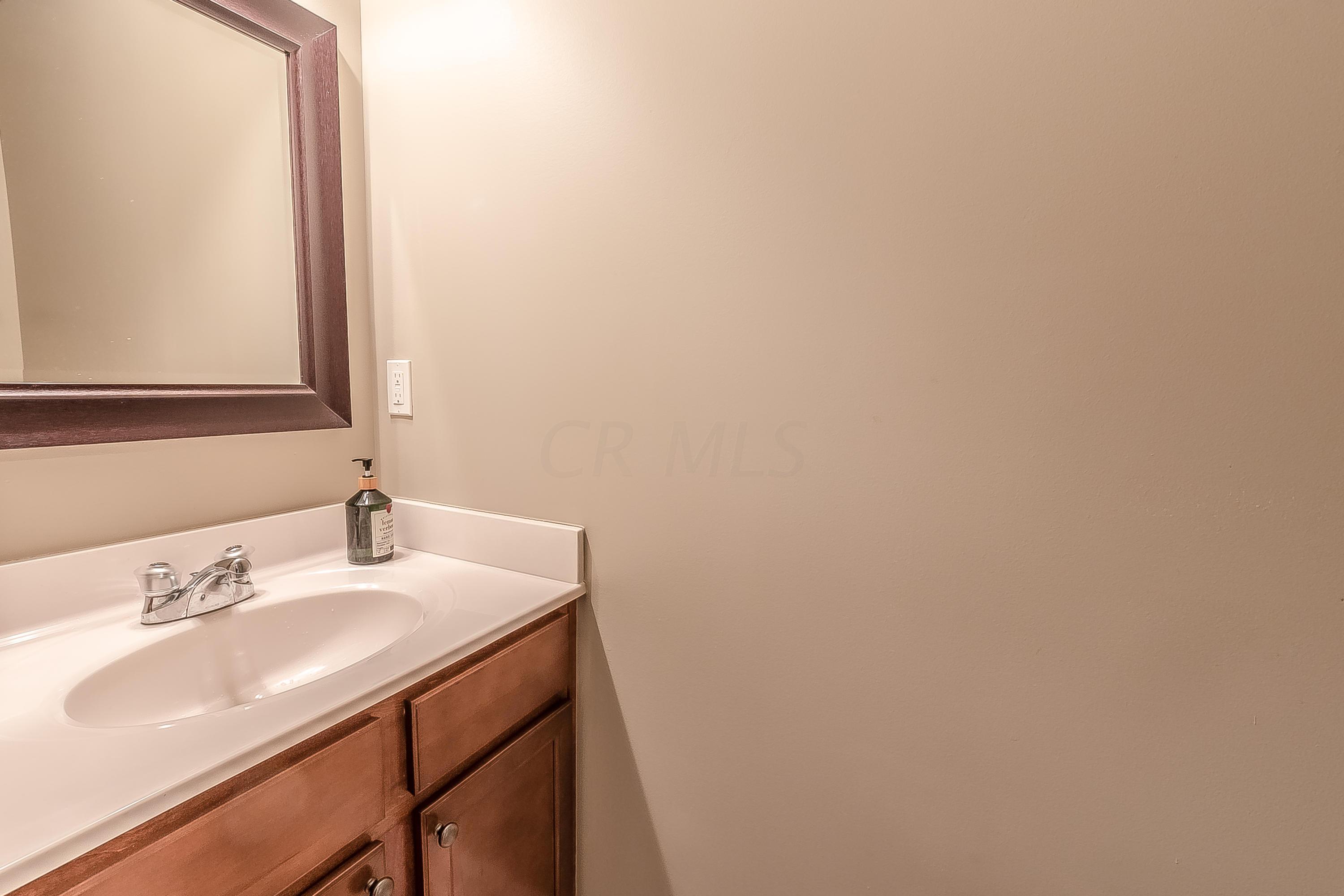 5390 Winters Run Road Dublin, OH 43016 - Photo 13 of 34
