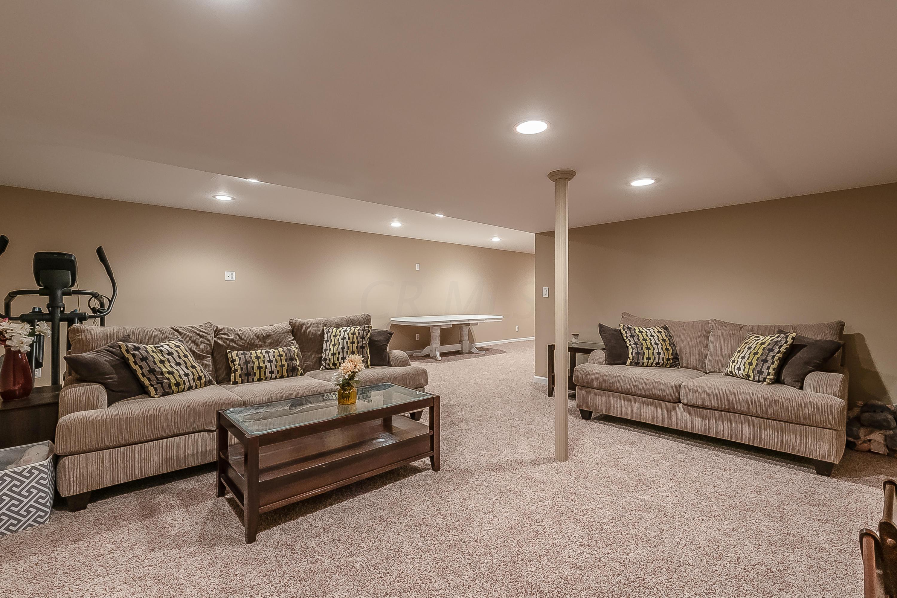 5390 Winters Run Road Dublin, OH 43016 - Photo 25 of 34