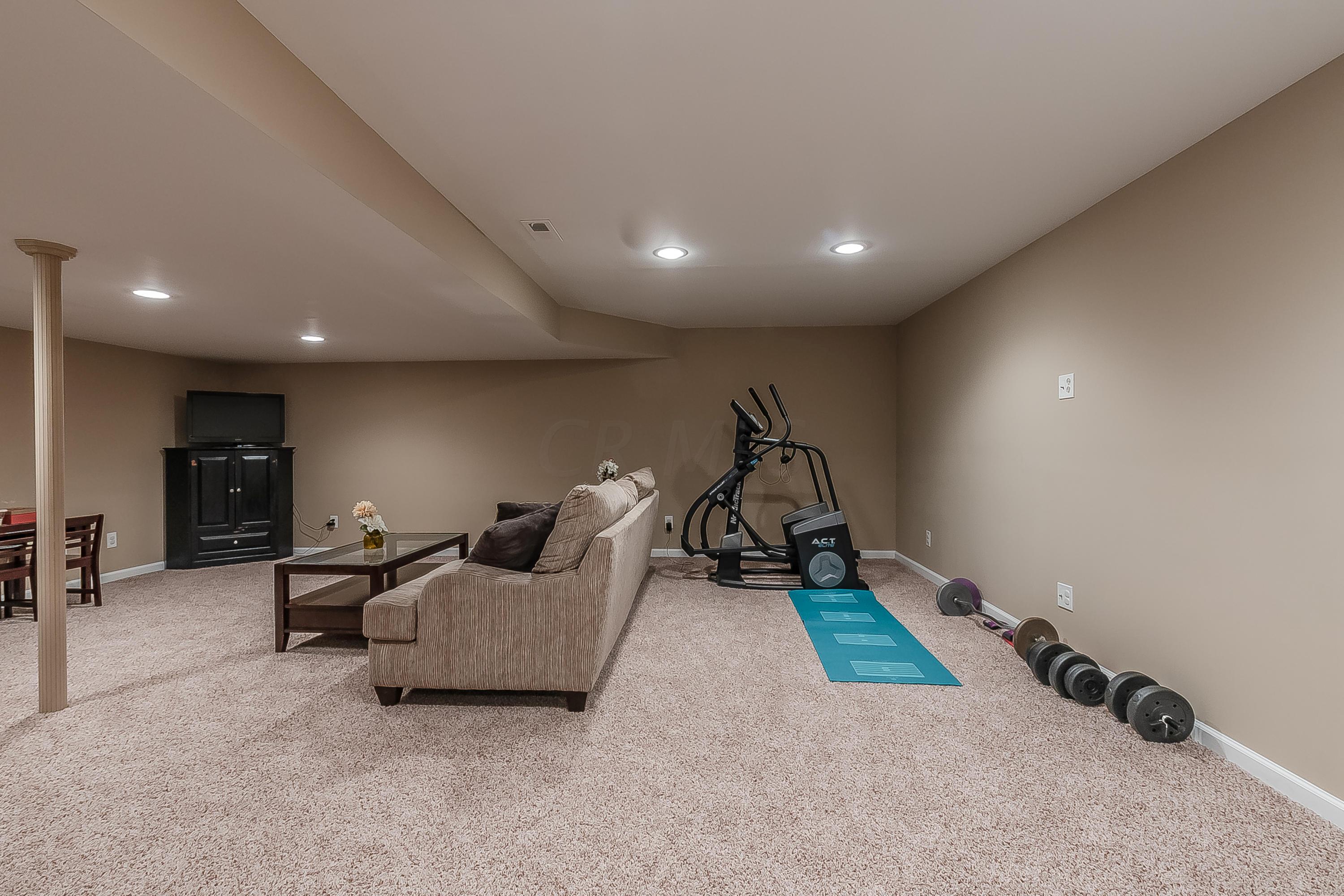 5390 Winters Run Road Dublin, OH 43016 - Photo 27 of 34