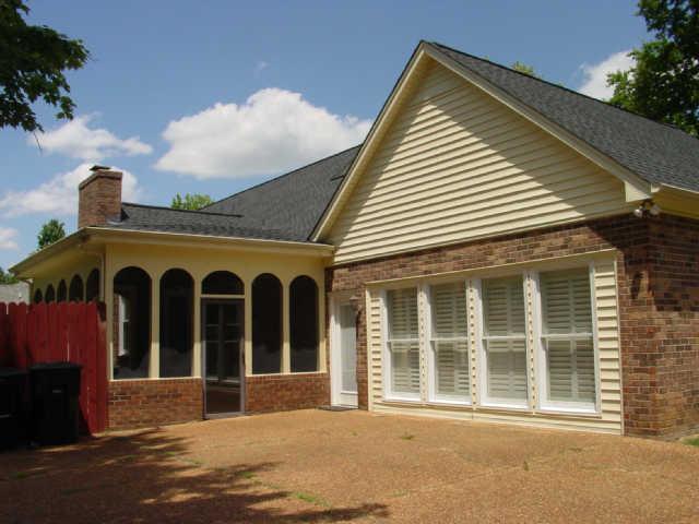 2511 Cabot Court Murfreesboro, TN 37129 - Photo 2 of 18 Screened Patio with ceiling fan . . . perfect for summer evening relaxation! Garage converted into fabulous Bonus Room!