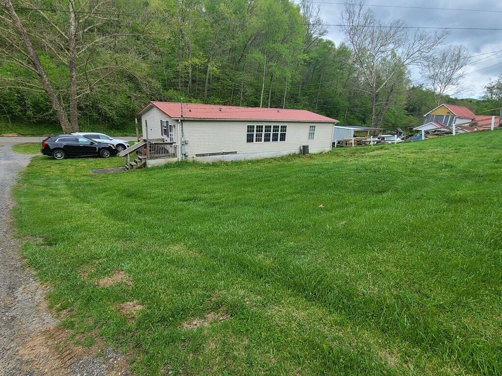 137 Sycamore Rd 2