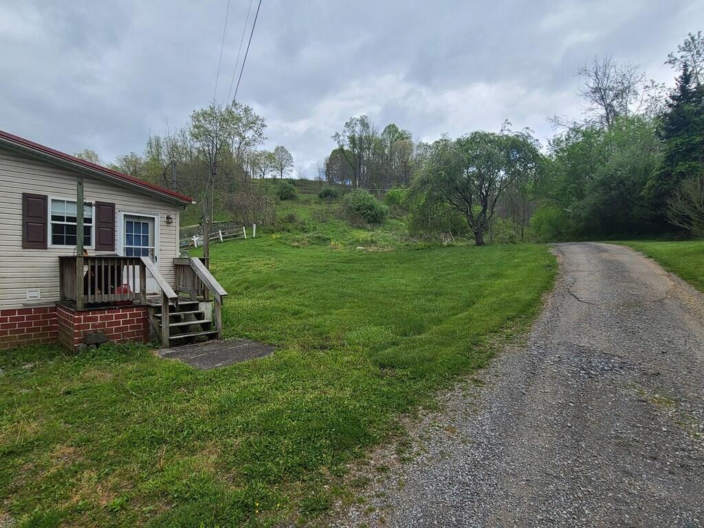 137 Sycamore Rd 3
