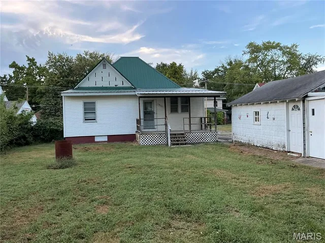 $130,000 | 428 Woodland Avenue, Moberly, MO 65270