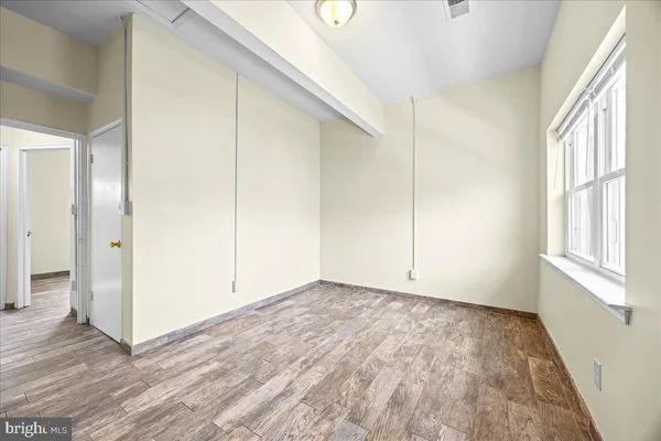 $1,950 | 101 East Camden Avenue, Unit 33, Moorestown, NJ 08057