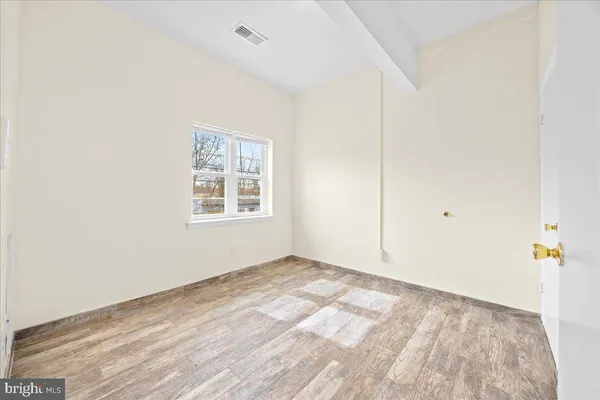 $1,950 | 101 East Camden Avenue, Unit 33, Moorestown, NJ 08057