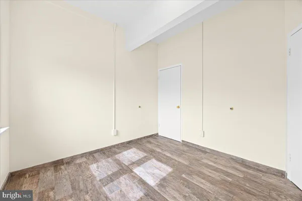 $1,950 | 101 East Camden Avenue, Unit 33, Moorestown, NJ 08057