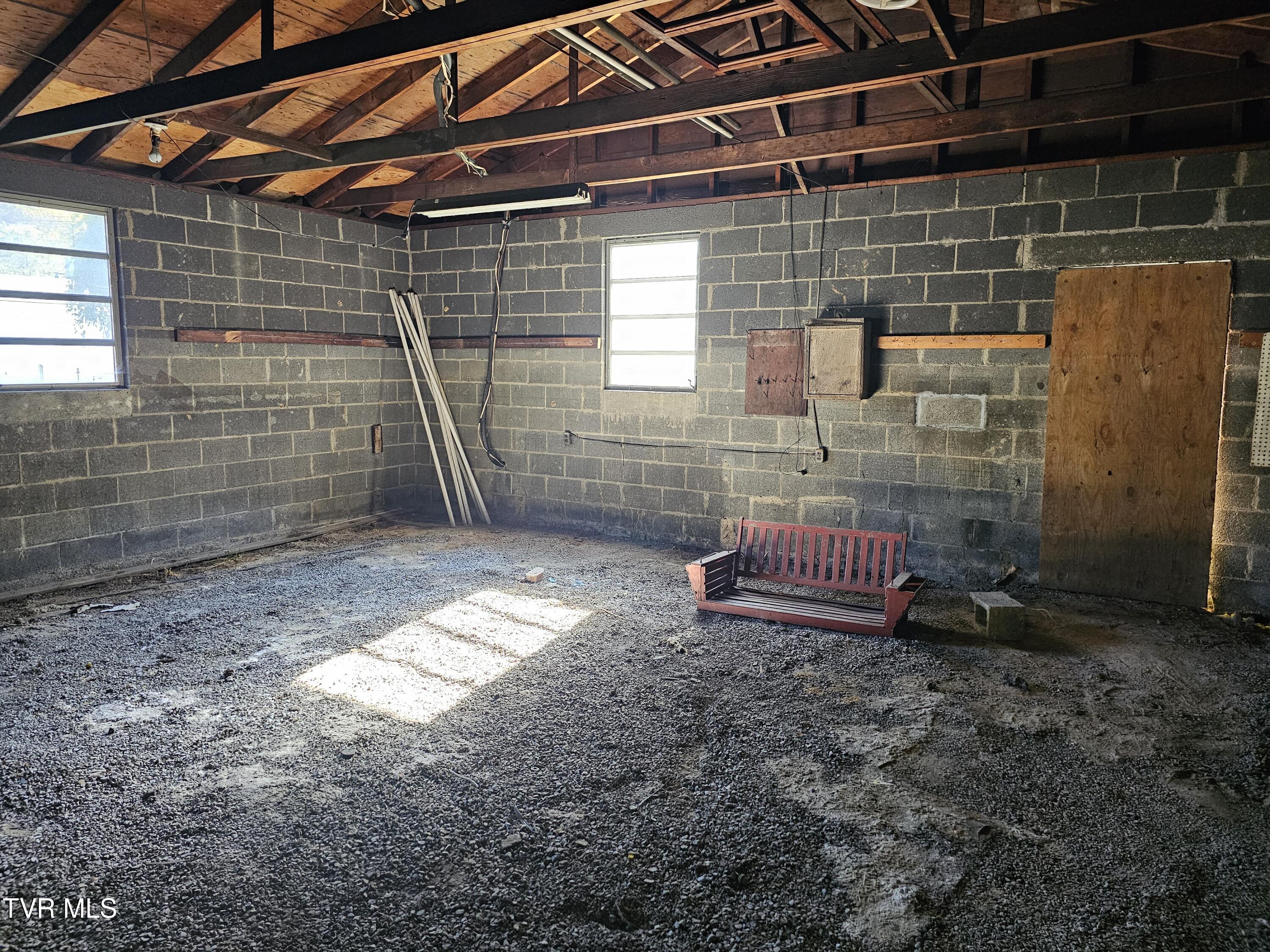 5239 Highway 421 Pennington Gap, VA 24277 - Photo 39 of 45 Left bay back storage