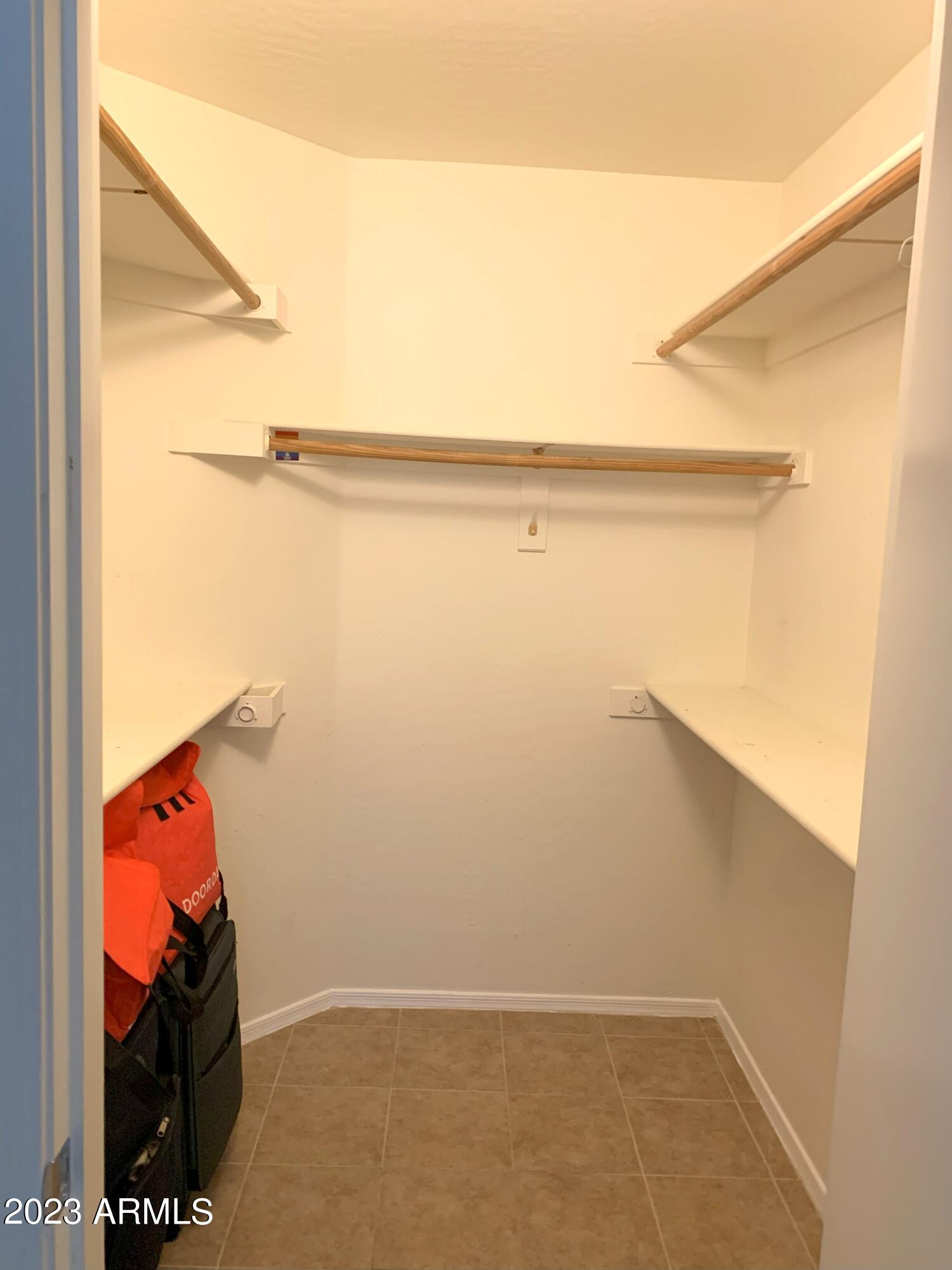 3017 West Pecan Road Phoenix, AZ 85041 - Photo 13 of 20 Master Closet r