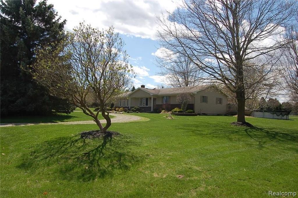 1545 Layton Road Fowlerville, MI 48836 - Photo 30 of 30 Gallery Image 30