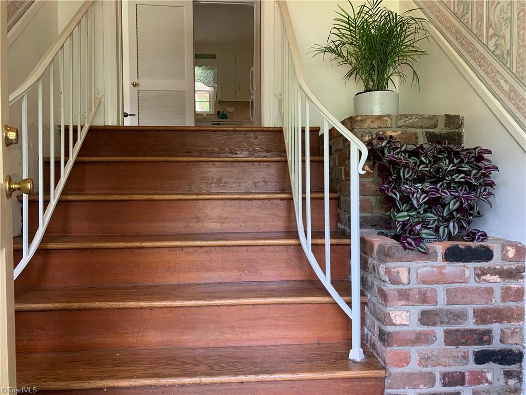 2440 Farmbrook Road Winston-Salem, NC 27103 - Photo 12 of 36 Gallery Image 12