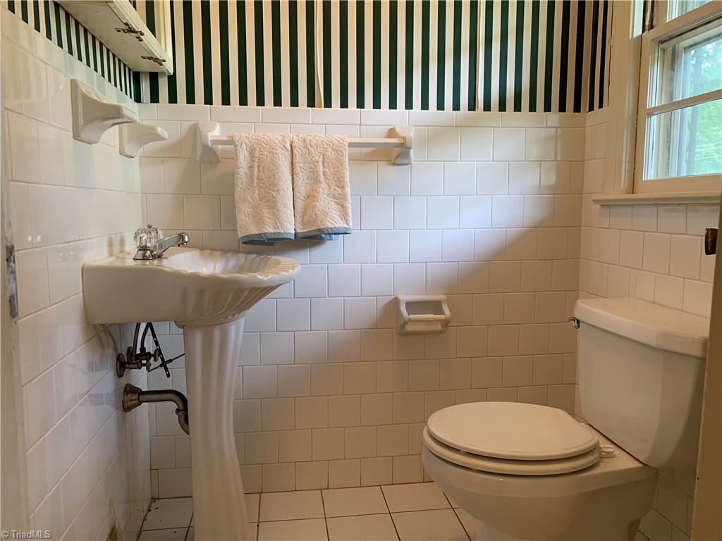 2440 Farmbrook Road Winston-Salem, NC 27103 - Photo 17 of 36 Gallery Image 17