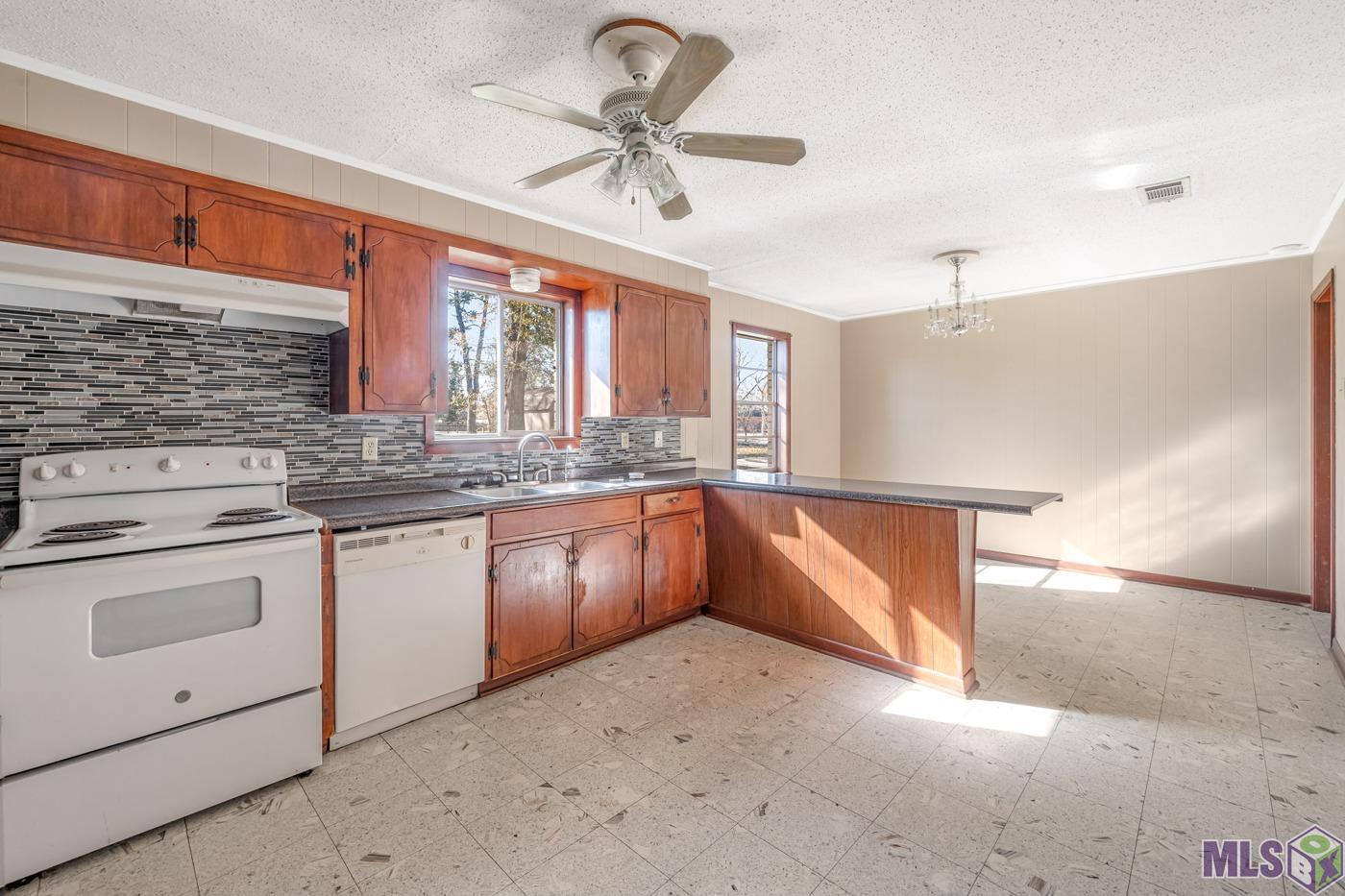 26274 Wax Road Denham Springs, LA 70726 - Photo 6 of 17 Gallery Image 6