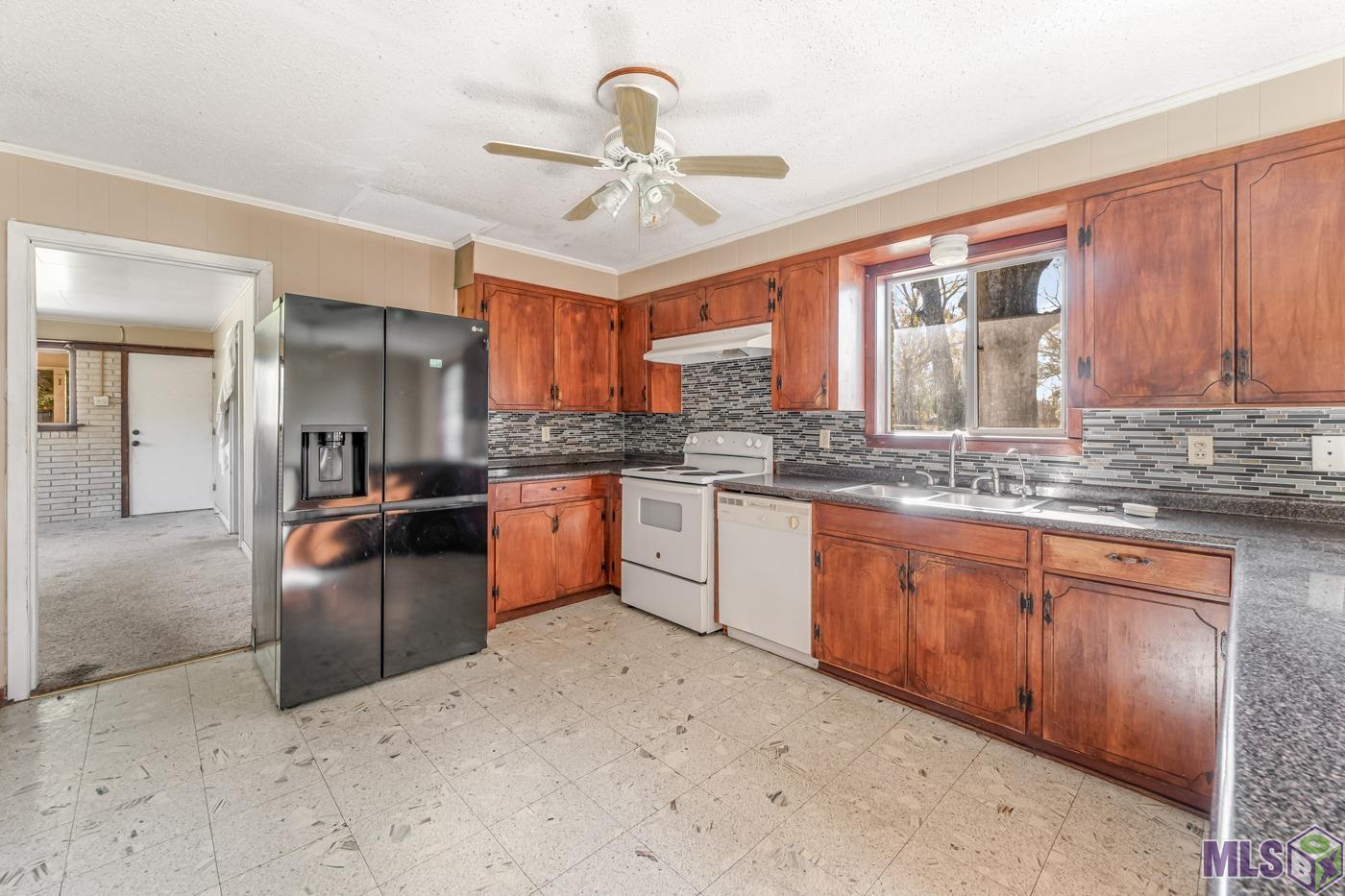 26274 Wax Road Denham Springs, LA 70726 - Photo 7 of 17 Gallery Image 7