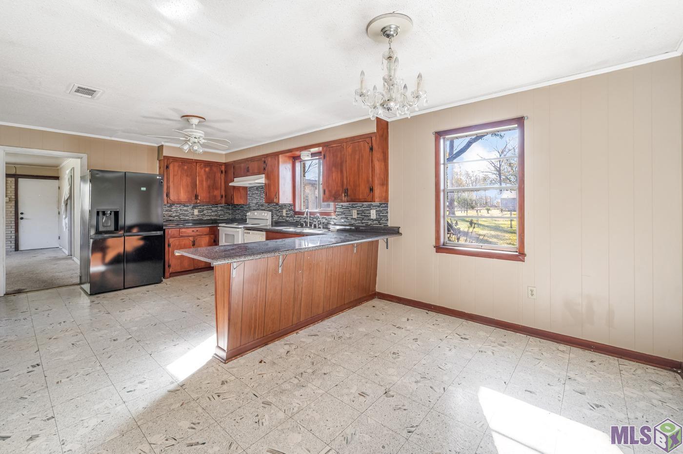 26274 Wax Road Denham Springs, LA 70726 - Photo 8 of 17 Gallery Image 8
