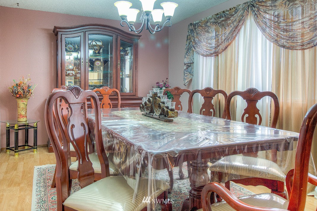 2707 Southeast 16th Street Renton, WA 98058 - Photo 12 of 18 Gallery Image 12