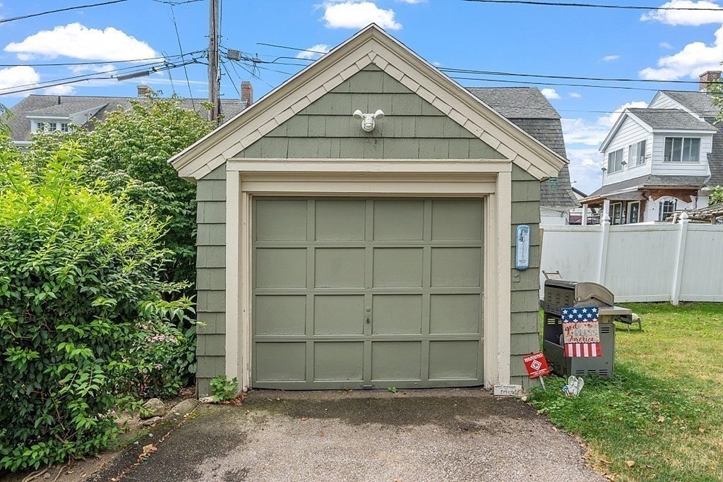 2 Devens Road Worcester, MA 01606 - Photo 11 of 35