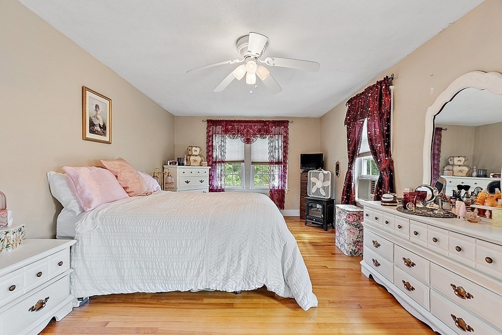 2 Devens Road Worcester, MA 01606 - Photo 26 of 35