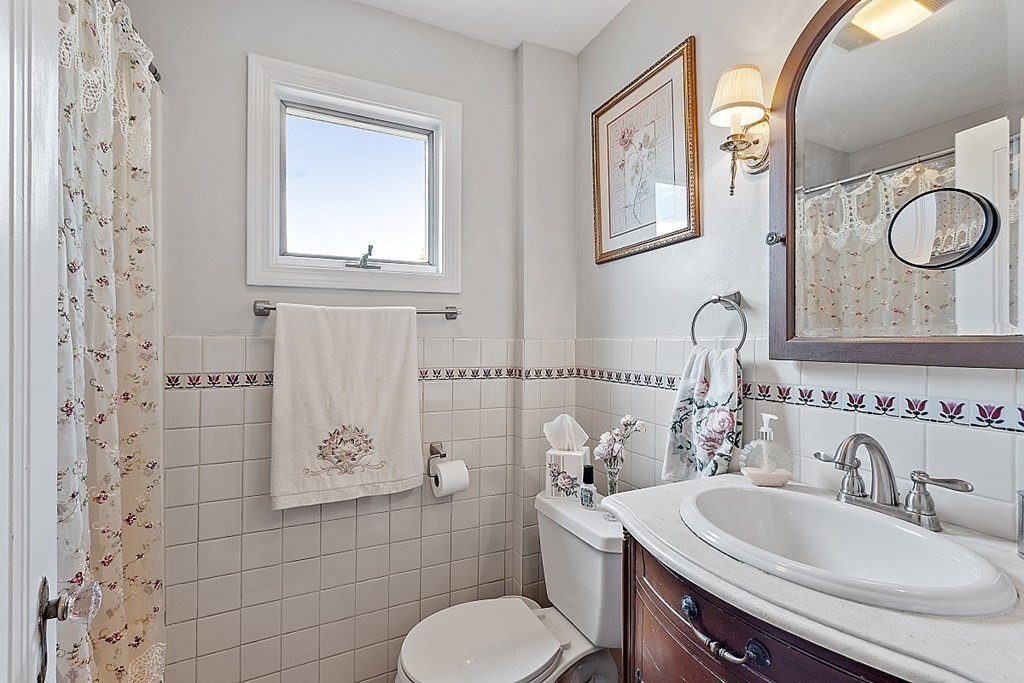 2 Devens Road Worcester, MA 01606 - Photo 29 of 35