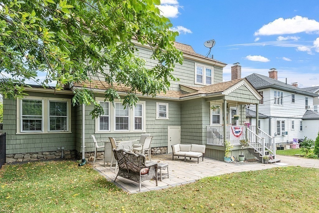 2 Devens Road Worcester, MA 01606 - Photo 7 of 35